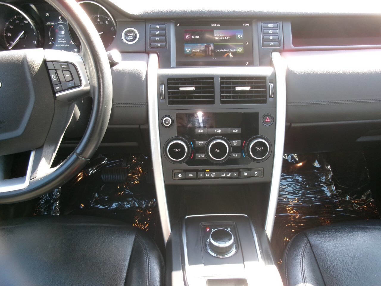 Used 2019 Land Rover Discovery Sport SE AWD/4WD image 17