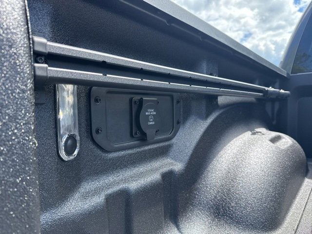 New 2026 RAM 1500 4x4 Crew Cab image 8