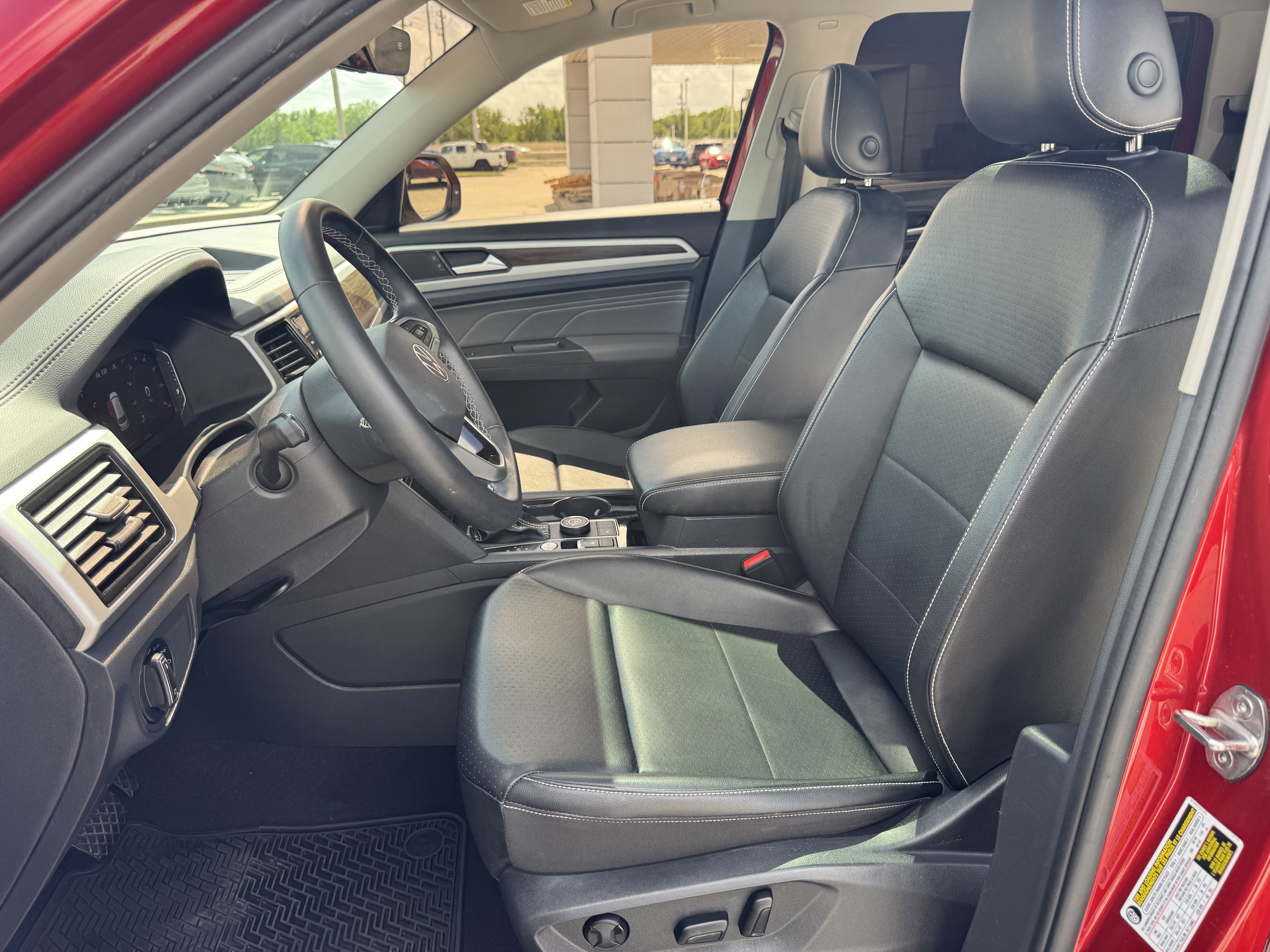 Used 2022 Volkswagen Atlas SE w/ Panoramic Sunroof Package AWD/4WD image 28