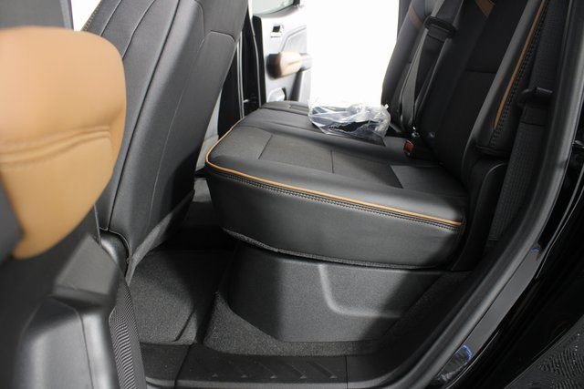 New 2026 GMC Canyon AT4 w/ Off-Road Front Bumper Package image 16