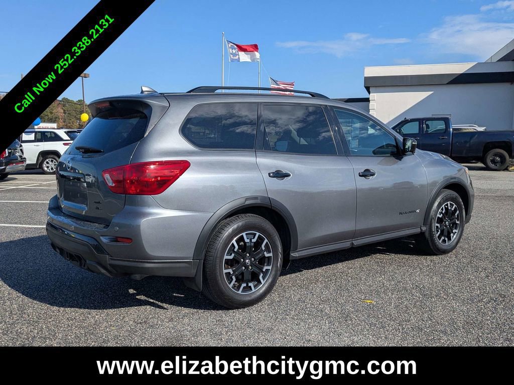 Used 2019 Nissan Pathfinder SL image 4