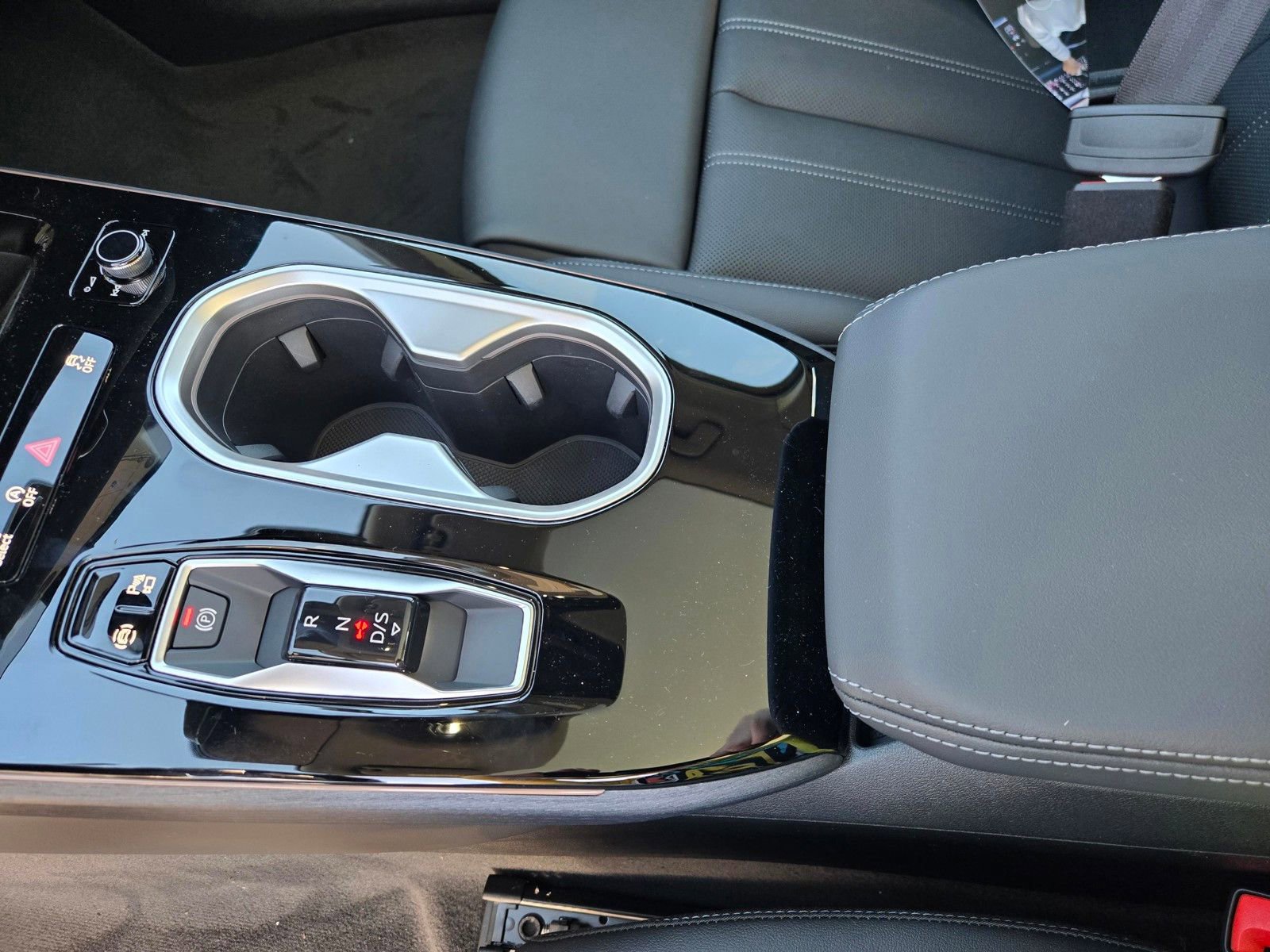 New 2026 Audi A6 Premium Plus AWD/4WD image 24