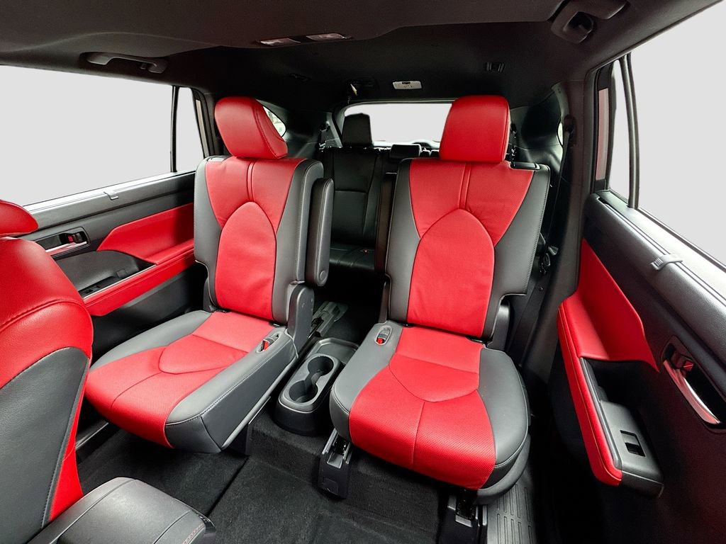 Used 2021 Toyota Highlander XSE image 13