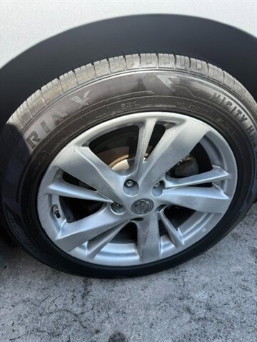 Used 2013 Nissan Altima 2.5 SL w/ 2.5 Moonroof Pkg FWD image 29
