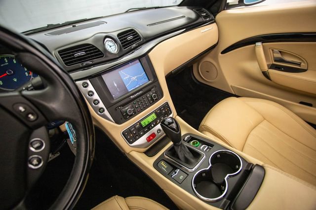 Used 2011 Maserati GranTurismo Convertible image 46