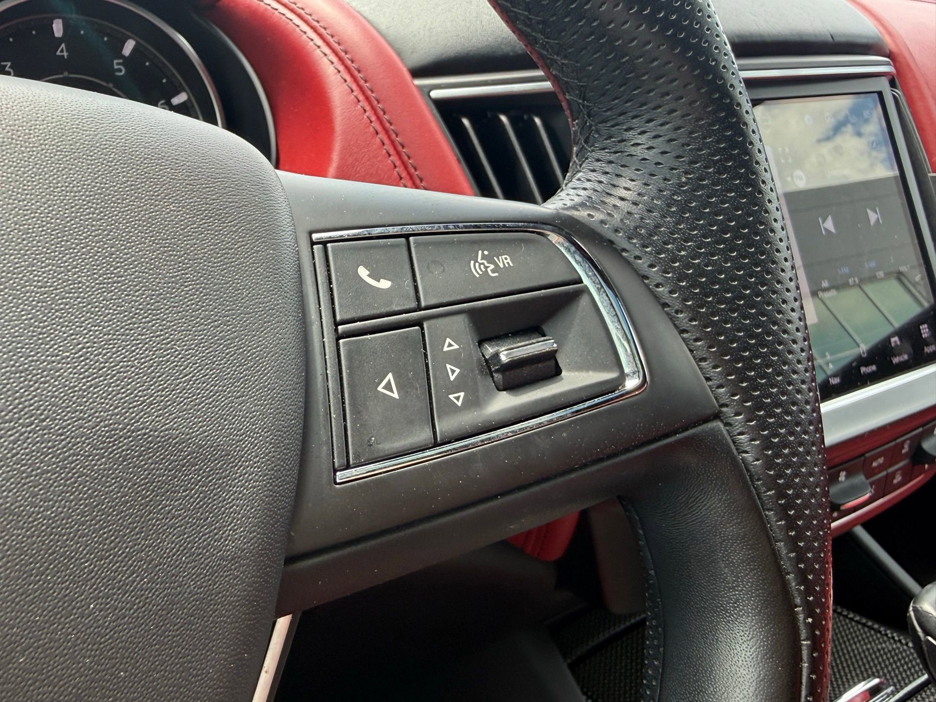 Used 2022 Maserati Levante GT image 46