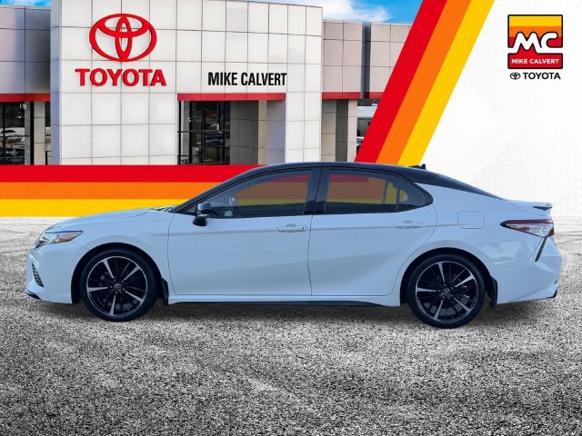 Used 2019 Toyota Camry XSE w/ Navigation Package FWD image 3