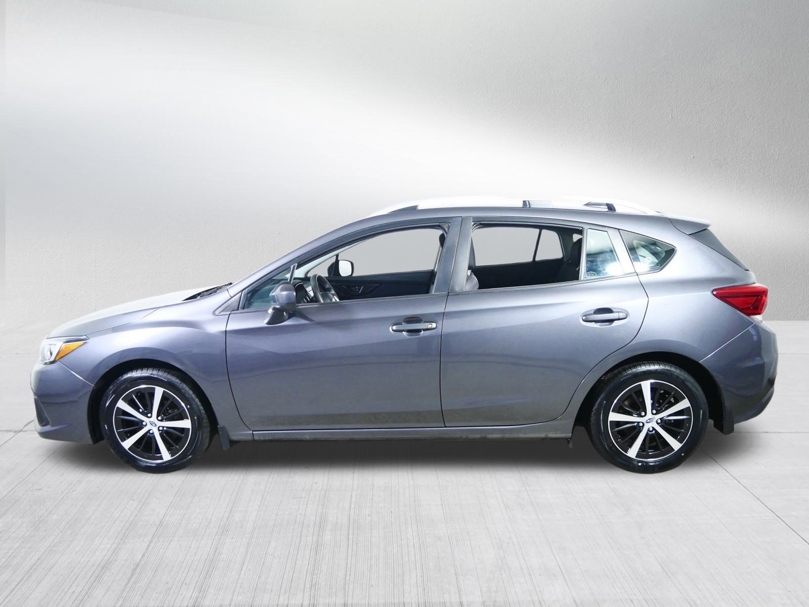 Used 2022 Subaru Impreza 2.0i Premium image 4