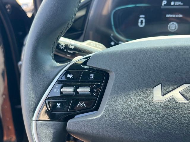 Certified 2025 Kia Niro EX FWD image 14