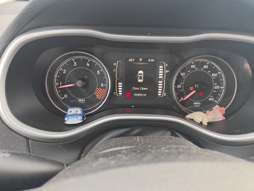 Used 2014 Jeep Cherokee Latitude w/ Comfort/Convenience Group image 5