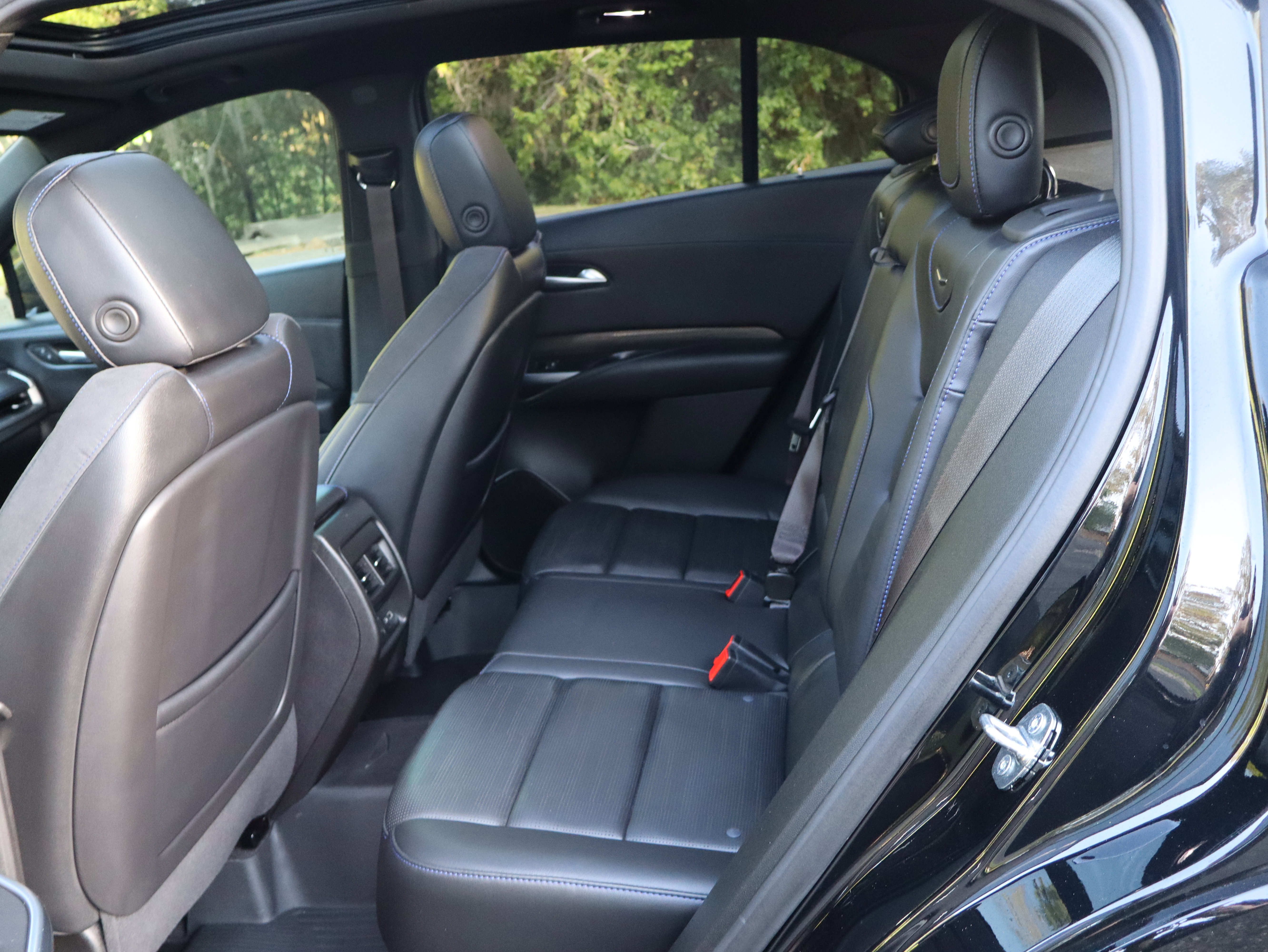 Used 2024 Cadillac XT4 Sport image 40