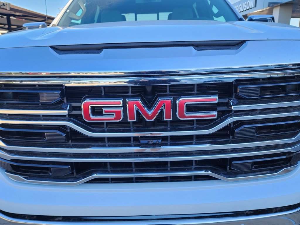 New 2026 GMC Sierra 1500 SLT w/ SLT Premium Plus Package image 10