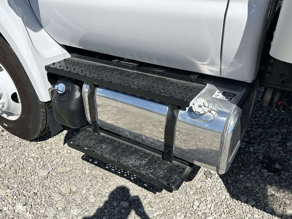 Used 2021 Ford F650 2WD Regular Cab Super Duty image 12