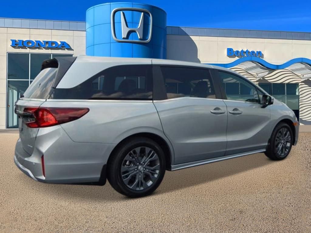 New 2026 Honda Odyssey Touring image 5