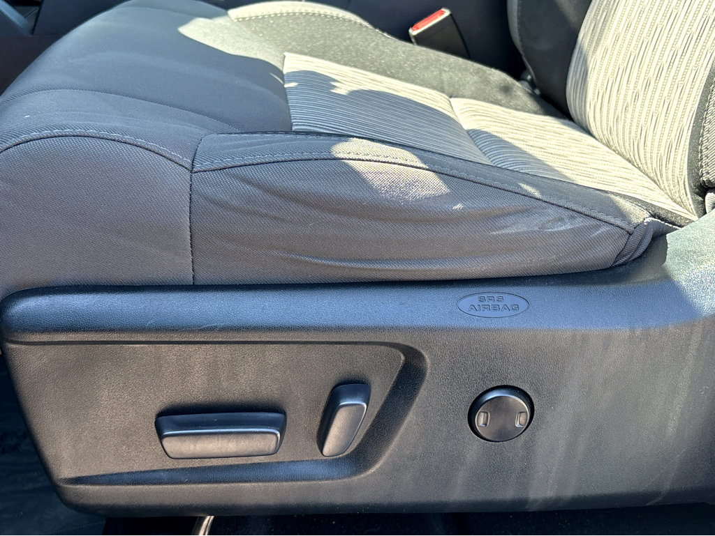 Used 2017 Toyota Tundra SR5 w/ SR5 Upgrade Package image 17