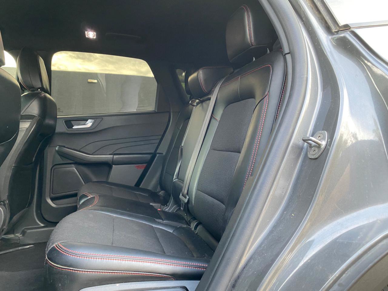 Used 2025 Ford Escape ST-Line w/ Equipment Group 301A FWD image 35