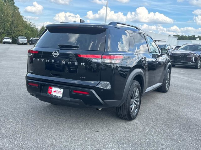 Used 2026 Nissan Pathfinder SV AWD/4WD image 5