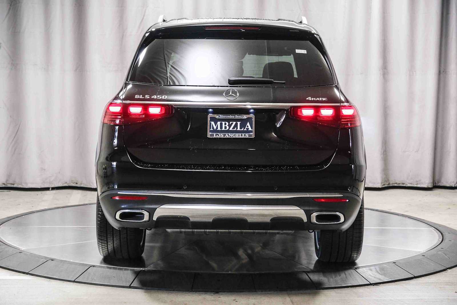 Certified 2024 Mercedes-Benz GLS 450 4MATIC image 3