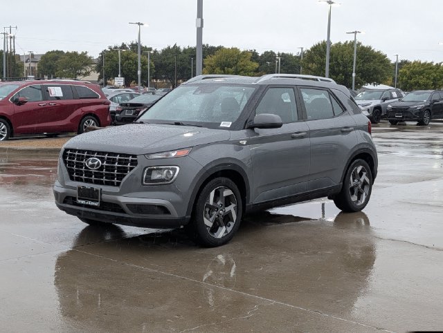 Used 2021 Hyundai Venue SEL FWD image 10
