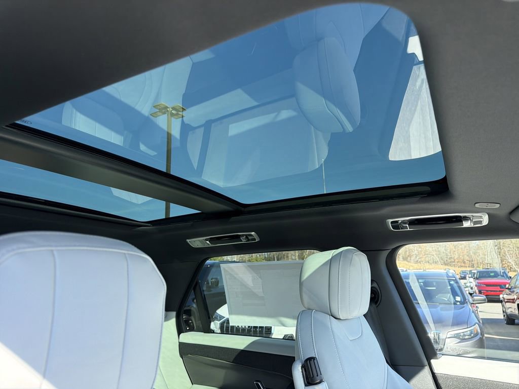 New 2026 Land Rover Range Rover Sport SE image 20