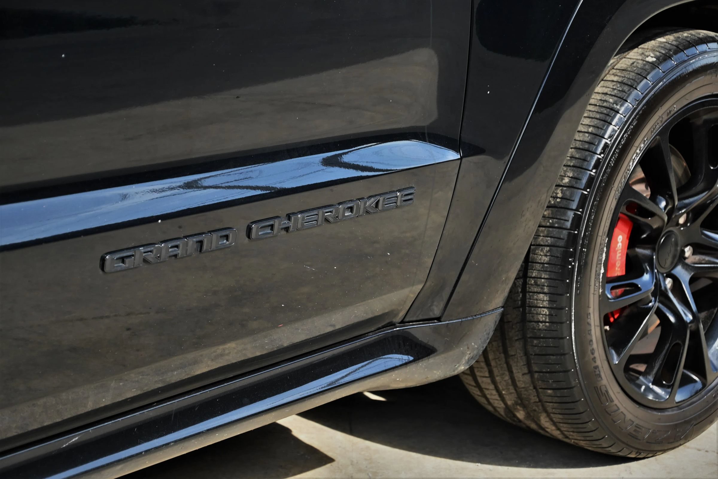 Used 2020 Jeep Grand Cherokee SRT AWD/4WD image 9