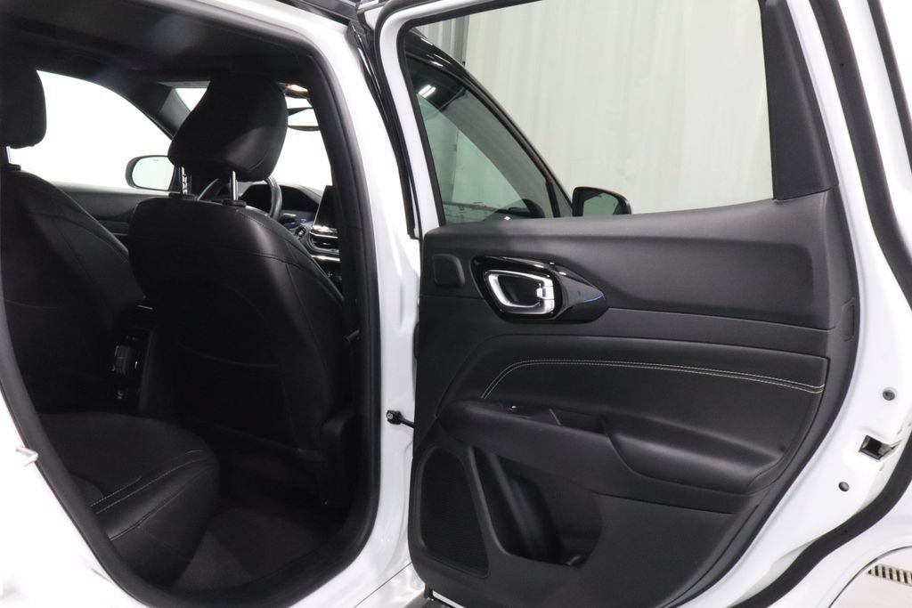 Certified 2022 Jeep Compass High Altitude AWD/4WD image 19