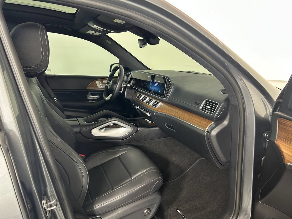 Used 2025 Mercedes-Benz GLS 450 4MATIC image 22