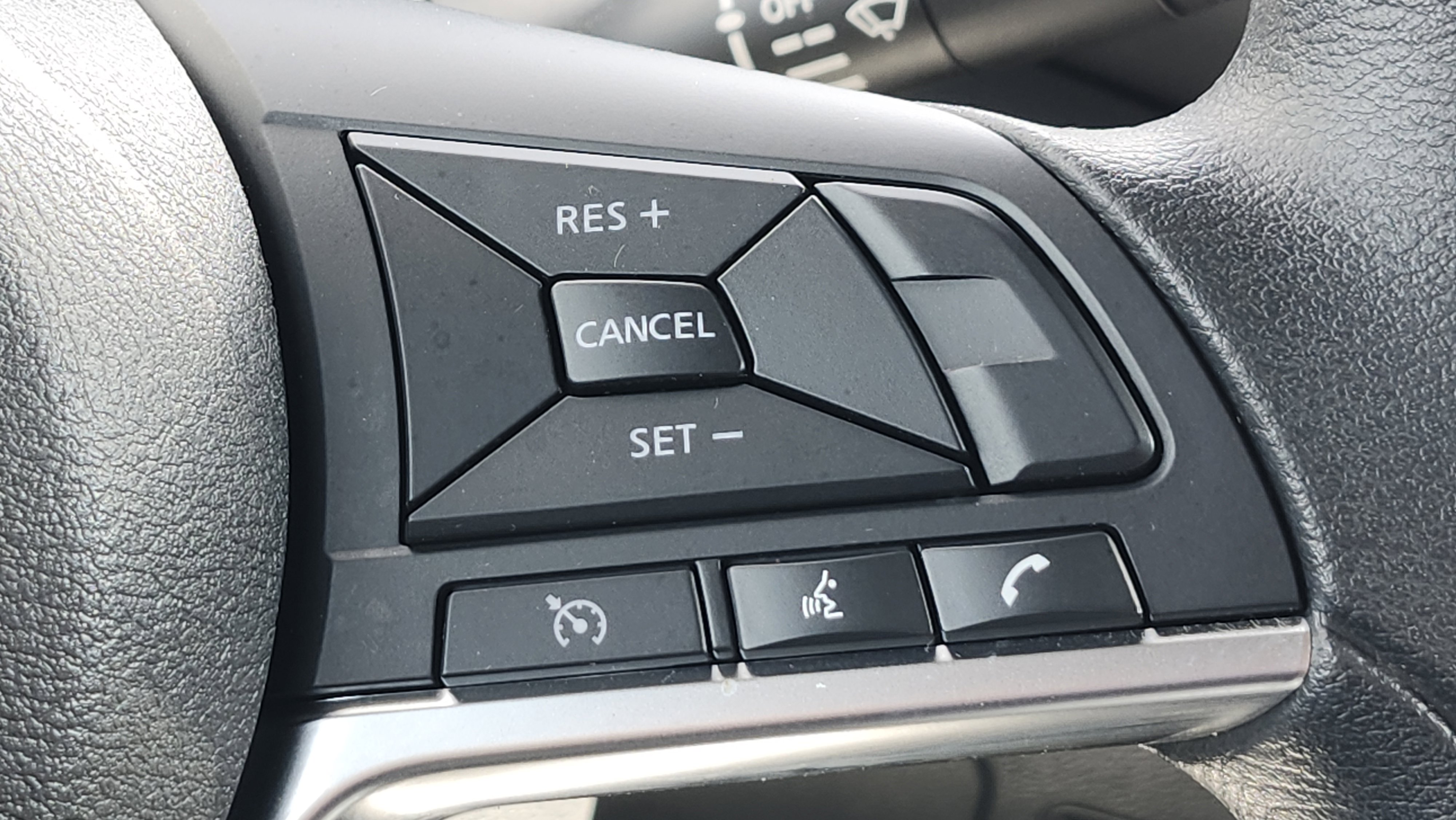 Used 2023 Nissan Sentra S image 28