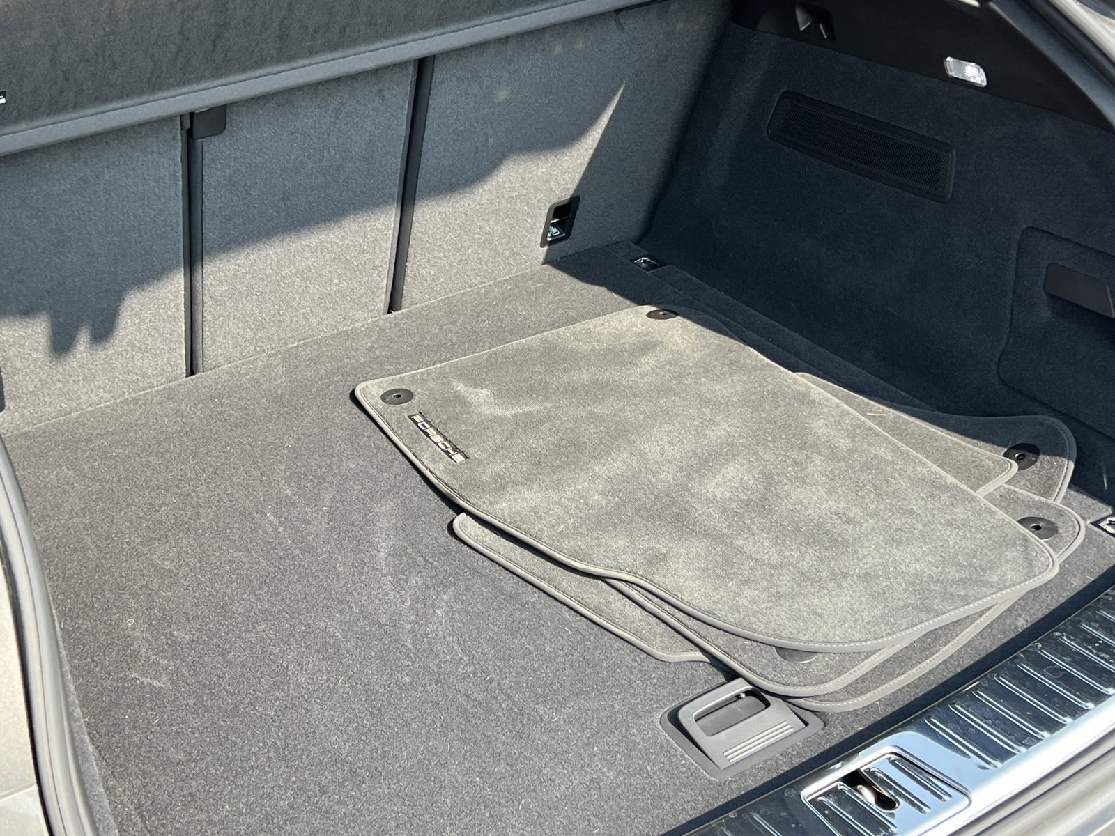 New 2025 Porsche Cayenne S image 18