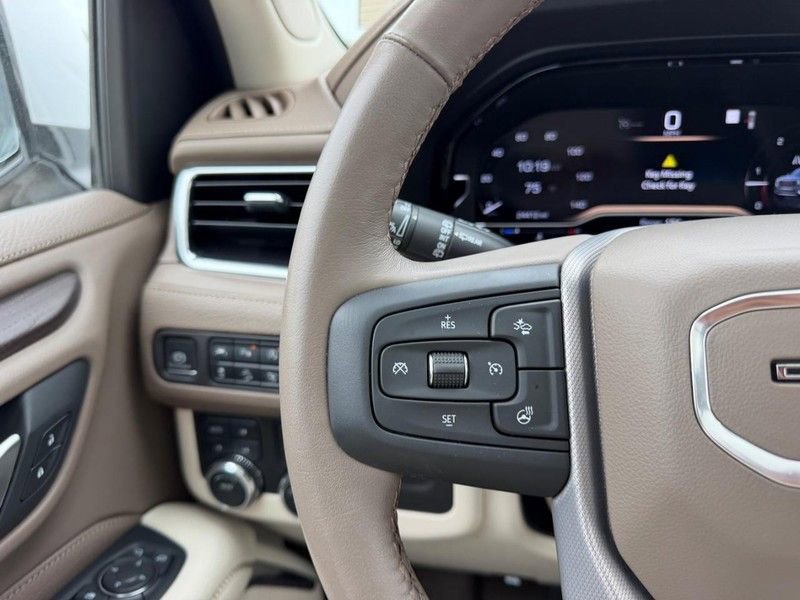 Used 2022 GMC Yukon Denali image 14