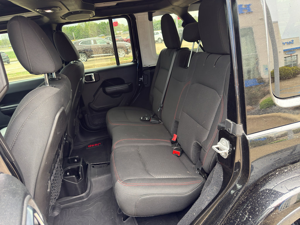 Used 2018 Jeep Wrangler Unlimited Rubicon image 12