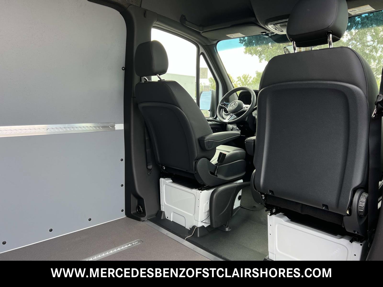 New 2025 Mercedes-Benz Sprinter 2500 image 14