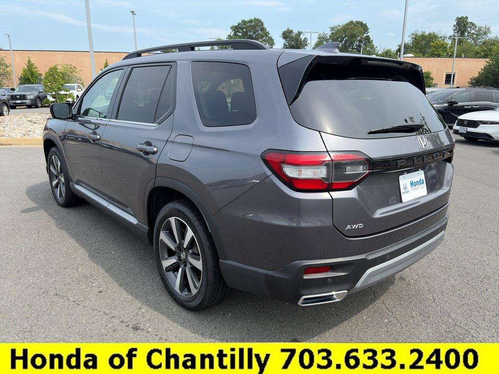 Certified 2024 Honda Pilot Touring image 5