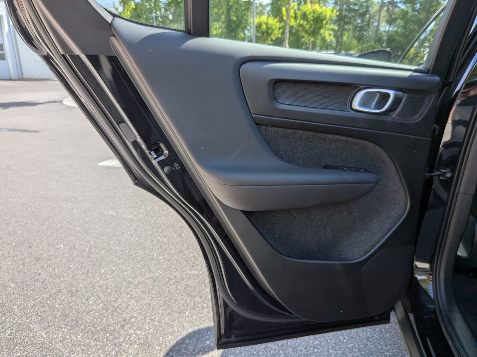 Used 2023 Volvo C40 P8 Recharge Ultimate w/ Protection Package Premier AWD/4WD image 26