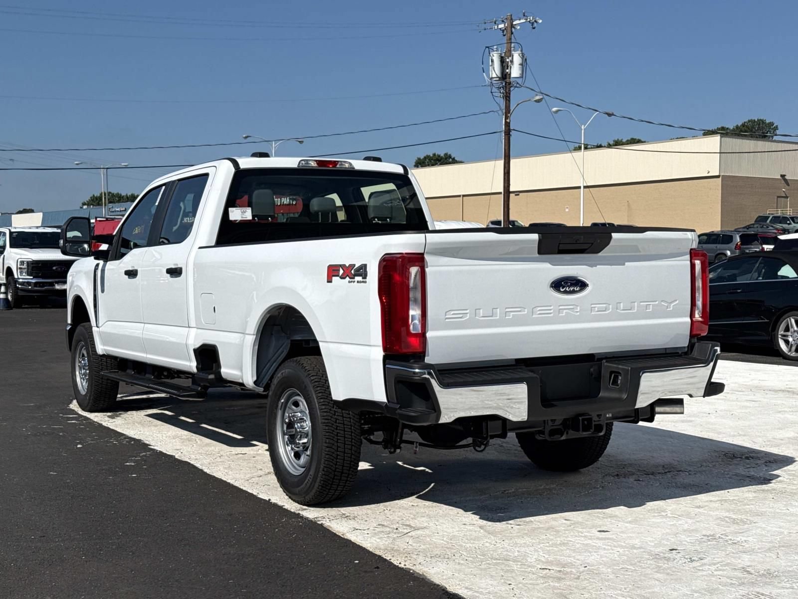 New 2026 Ford F250 XL w/ FX4 Off-Road Package AWD/4WD image 5