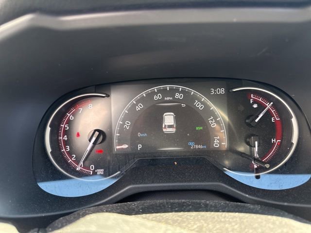 Used 2025 Toyota RAV4 XLE AWD/4WD image 14
