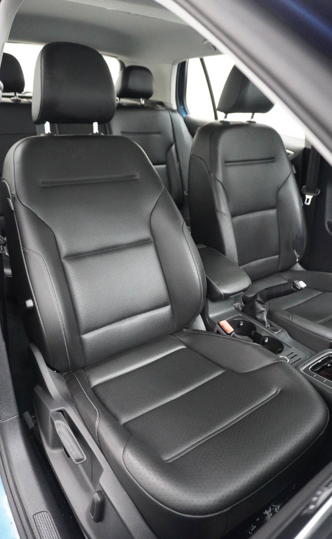Used 2017 Volkswagen Golf Wolfsburg Edition FWD image 9