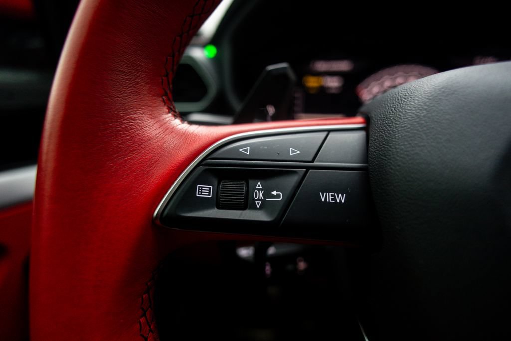 Used 2019 Lamborghini Urus AWD/4WD image 24