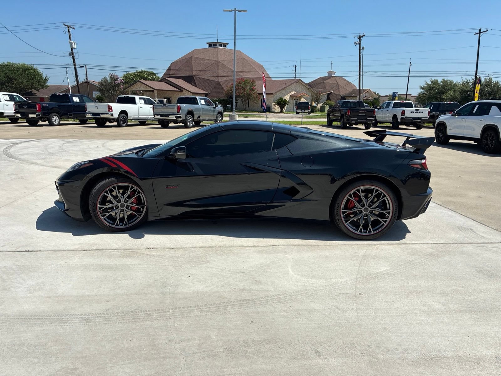 Used 2023 Chevrolet Corvette Stingray Premium Cpe RWD image 4