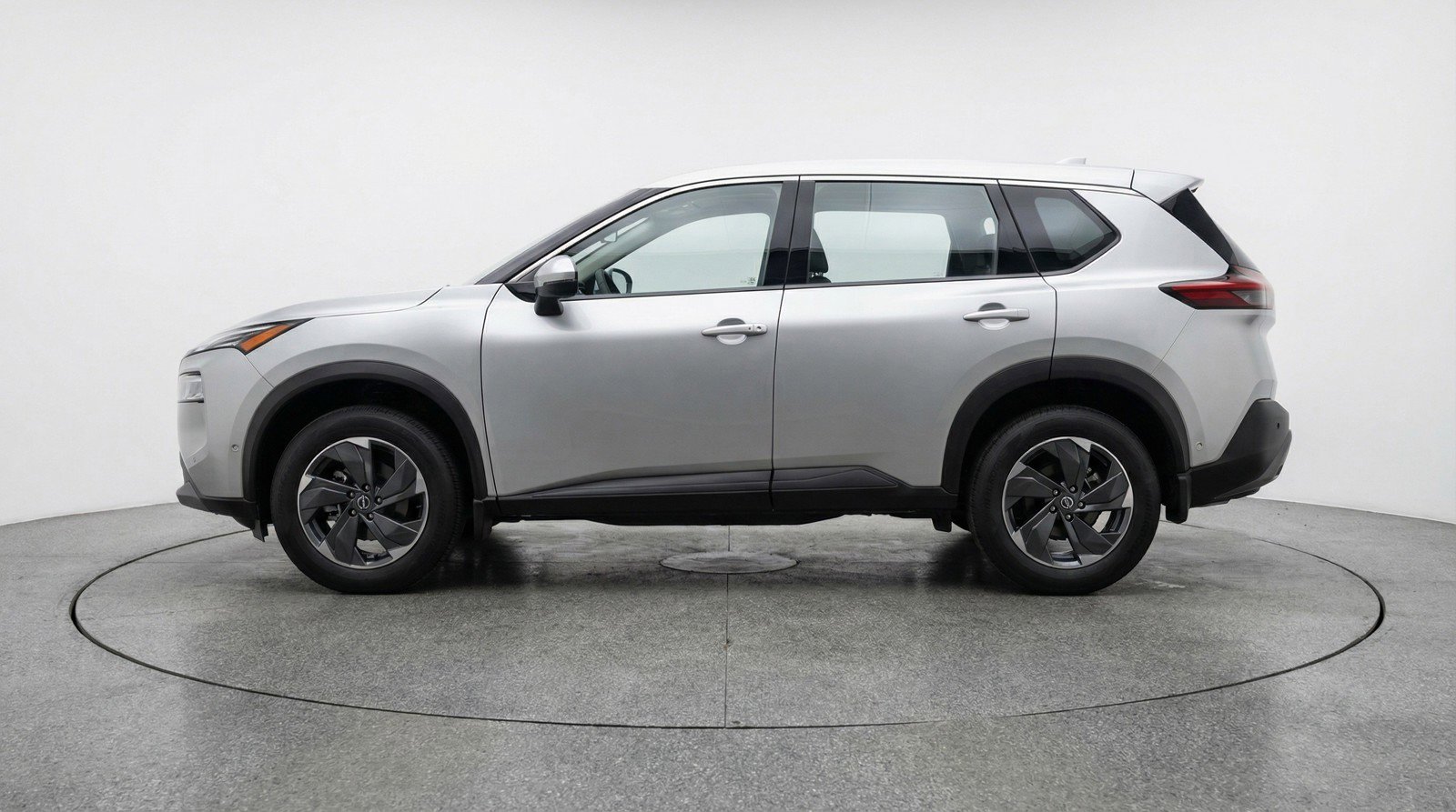 Used 2025 Nissan Rogue SV AWD/4WD image 5