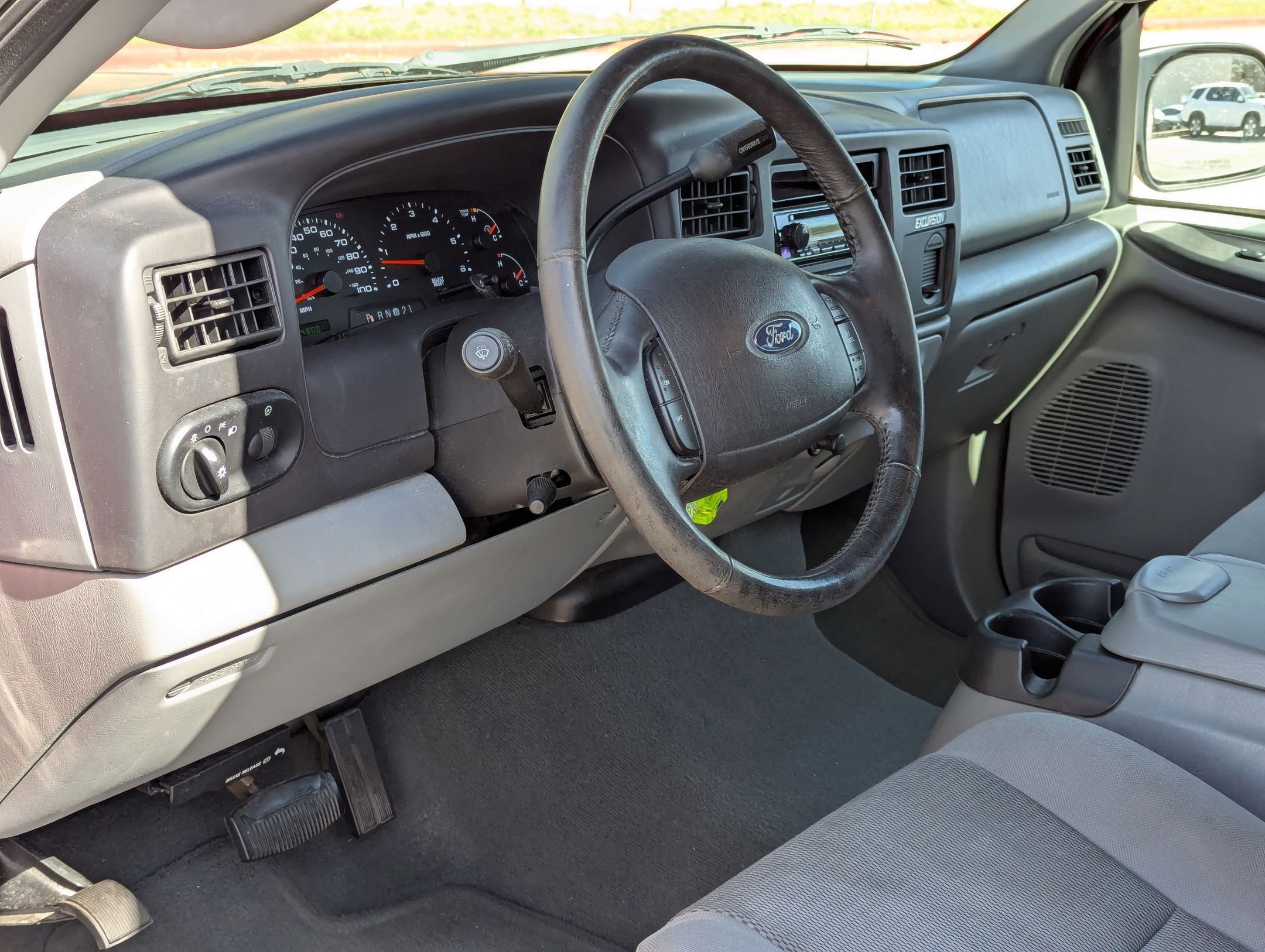 Used 2005 Ford Excursion 2WD image 12