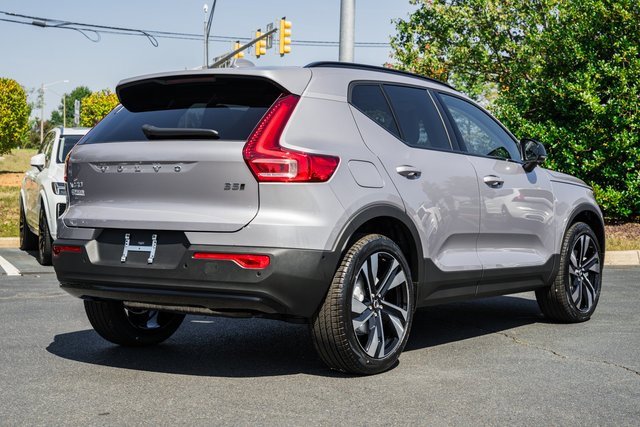 New 2026 Volvo XC40 B5 Plus w/ Protection Package Premier image 4