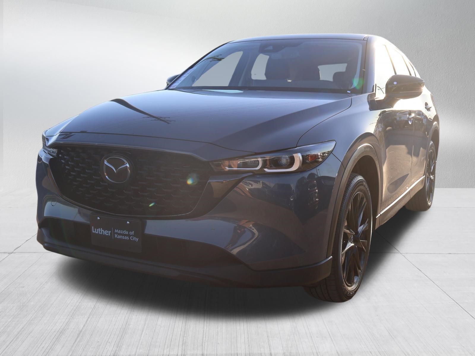 Used 2025 MAZDA CX-5 Carbon Edition AWD/4WD image 3