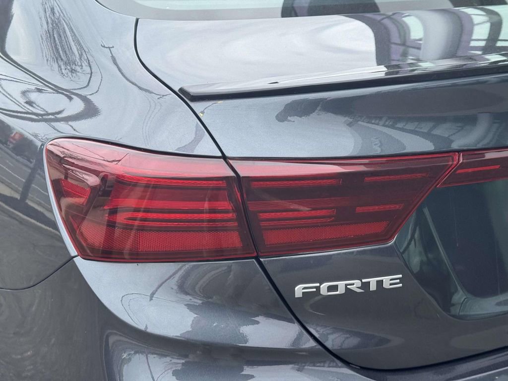 Used 2023 Kia Forte GT-Line image 9