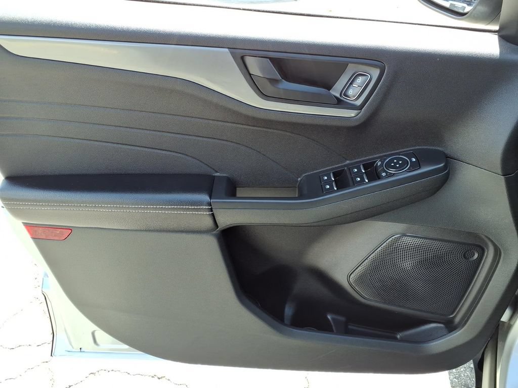 Used 2023 Ford Escape Active FWD image 13