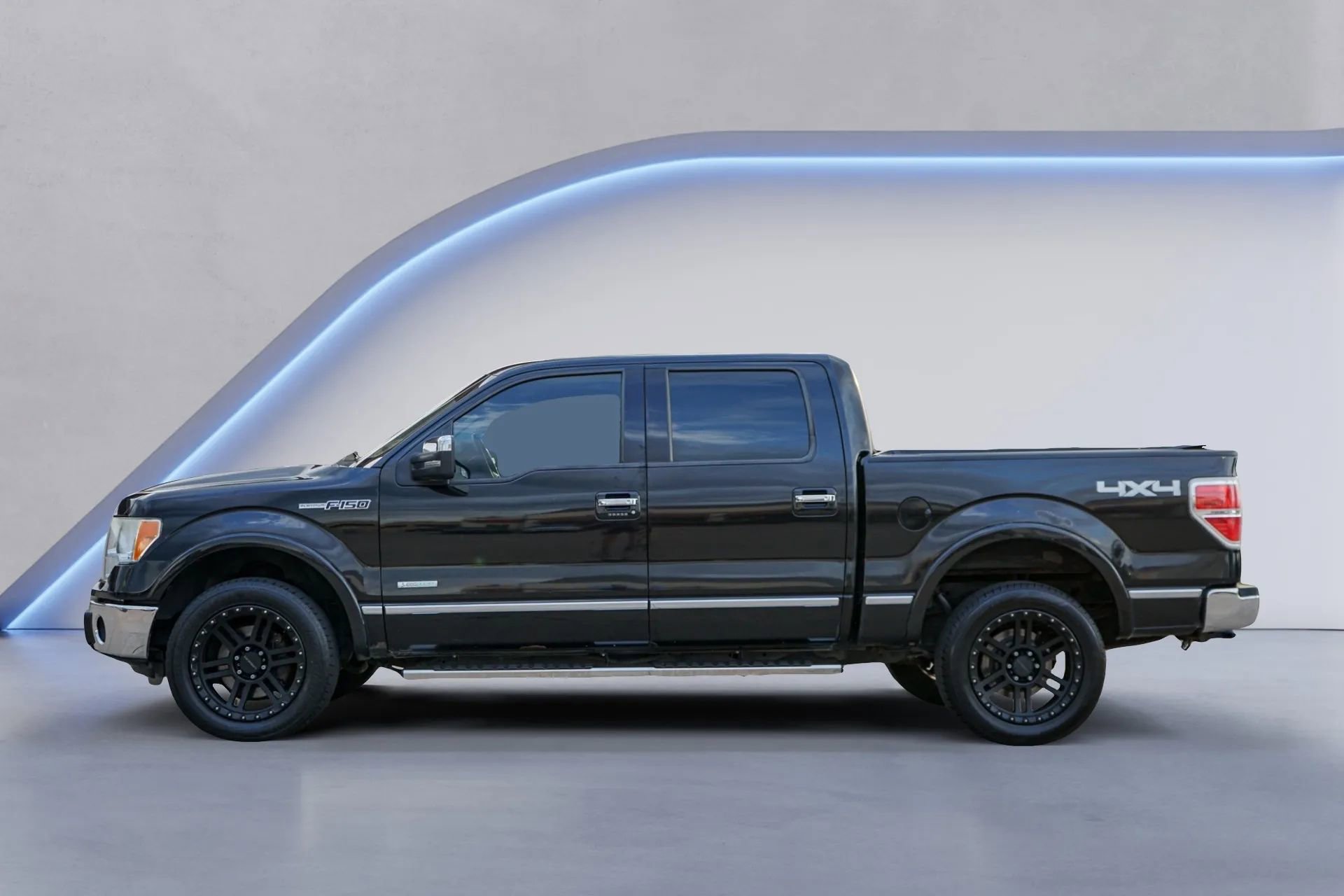 Used 2011 Ford F150 Platinum AWD/4WD image 4