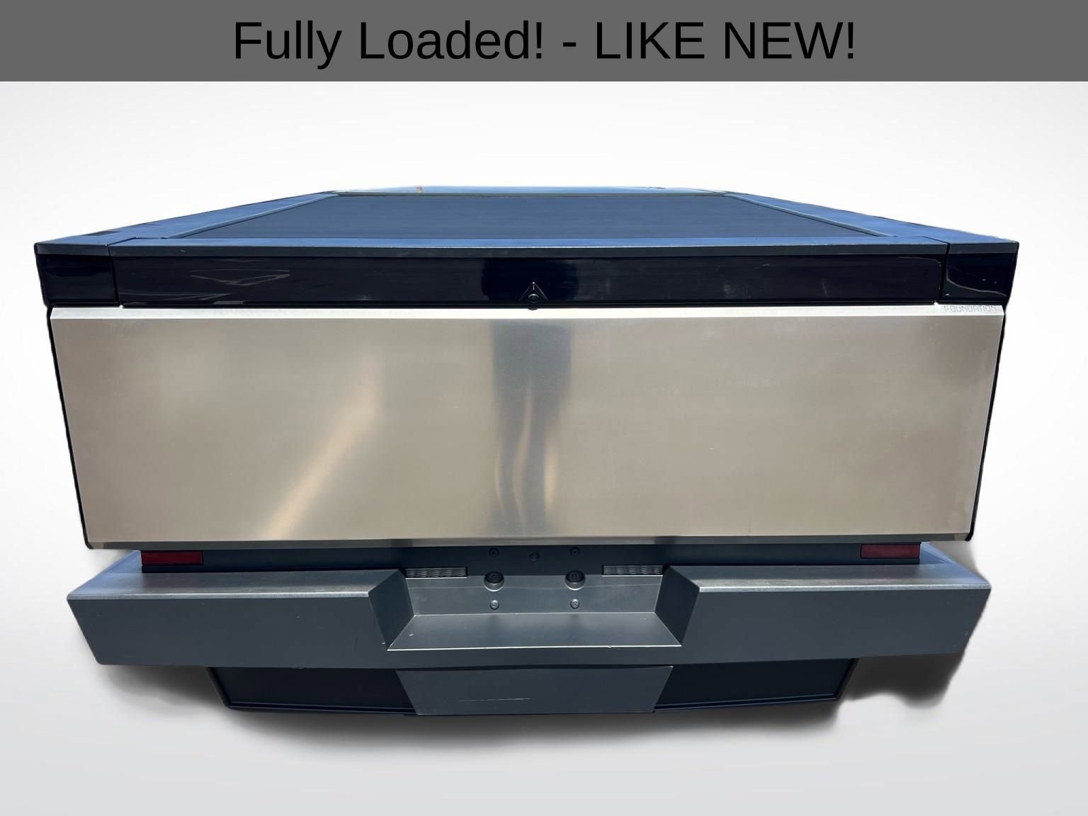 Used 2024 Tesla Cybertruck AWD Crew Cab image 11