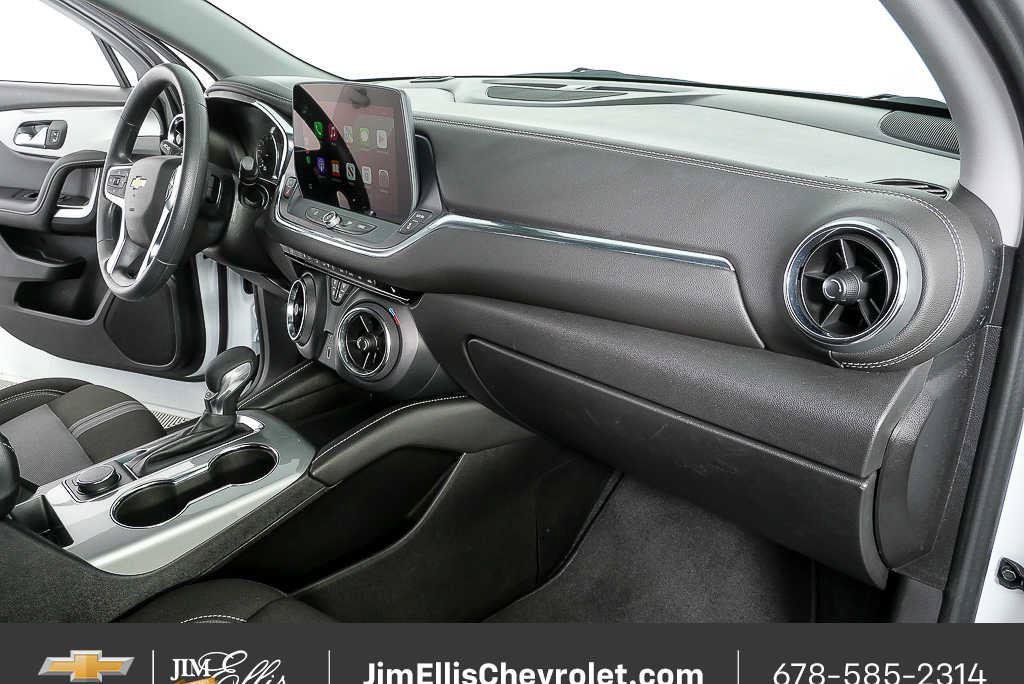 Certified 2025 Chevrolet Blazer LT FWD image 21