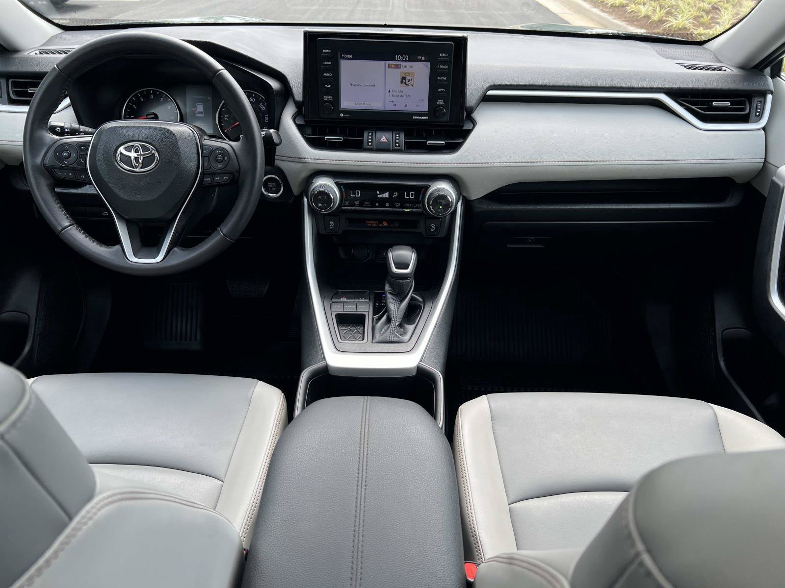 Used 2022 Toyota RAV4 XLE Premium FWD image 23