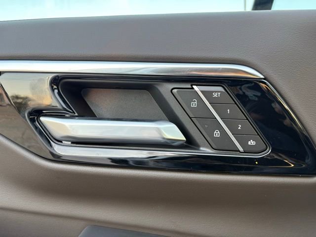 New 2026 Chevrolet Suburban LT image 22